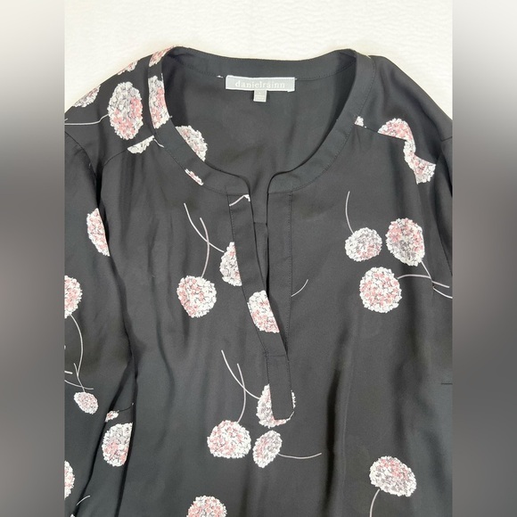 BLACK RAINN Black Floral V Neck‎ Blouse 3/4 Sleeves Semi Sheer Dark Feminine L - Picture 13 of 16